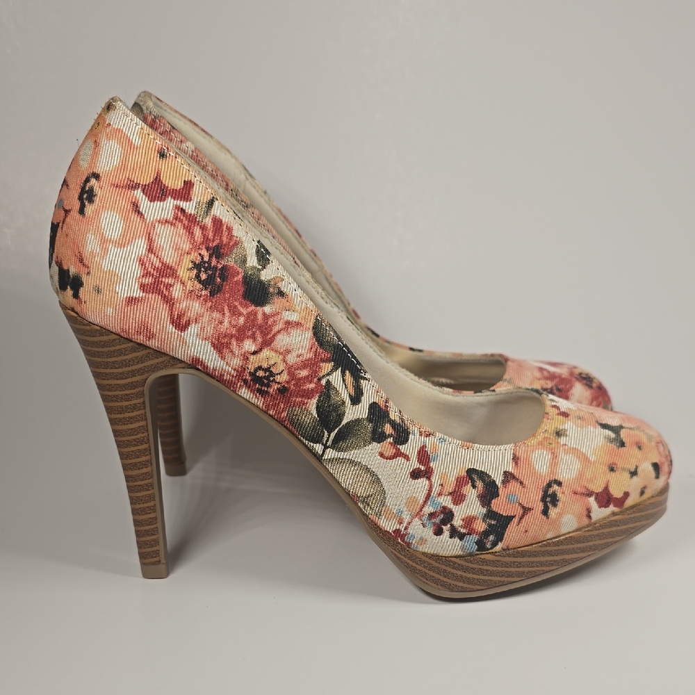 Christian Siriano Floral Print Peach High Heel Canvas Pumps Size 5.5